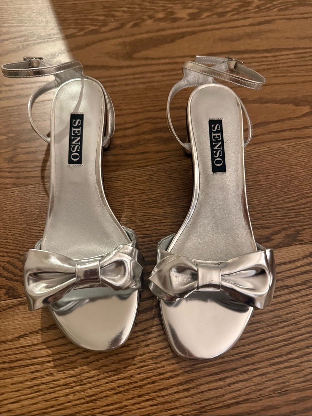 SENSO Metallic Silver Bow Ankle-Strap Heels